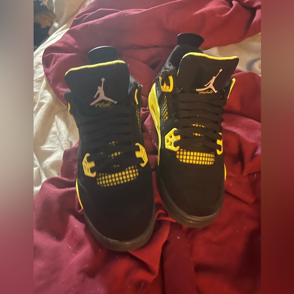 thunder jordan 4s - Picture 2 of 2